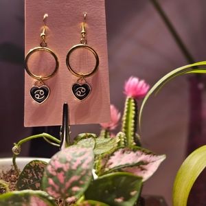 Cancer ♋️ zodiac sign black heart hoop earrings